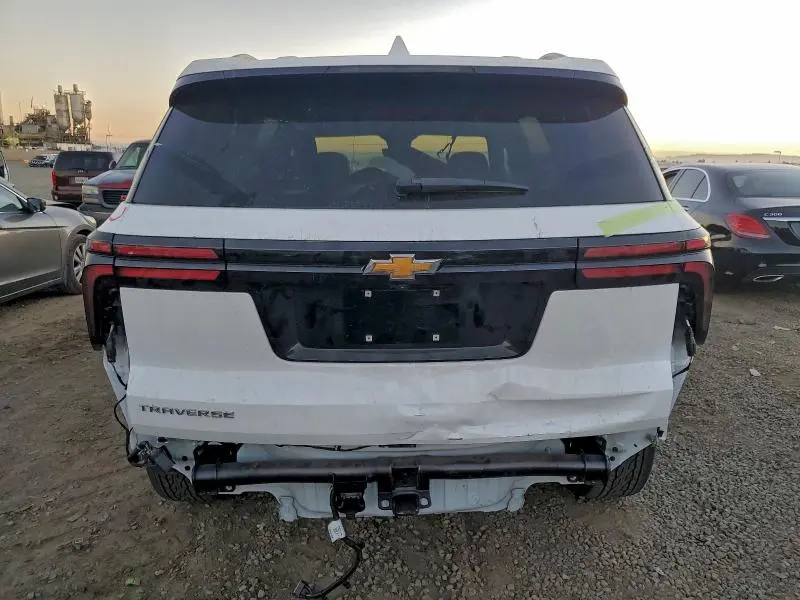 2025 CHEVROLET TRAVERSE LT  