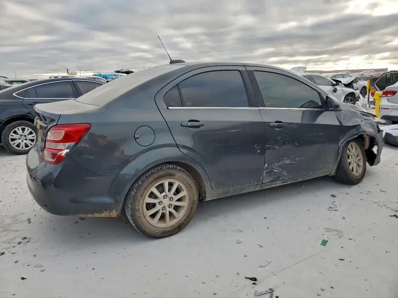 2017 CHEVROLET SONIC LT  