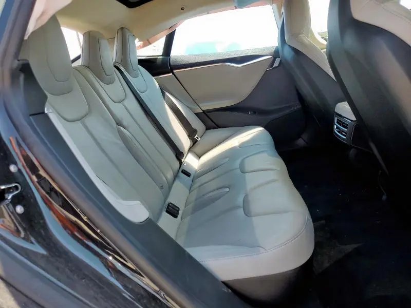 2015 TESLA MODEL S 85  