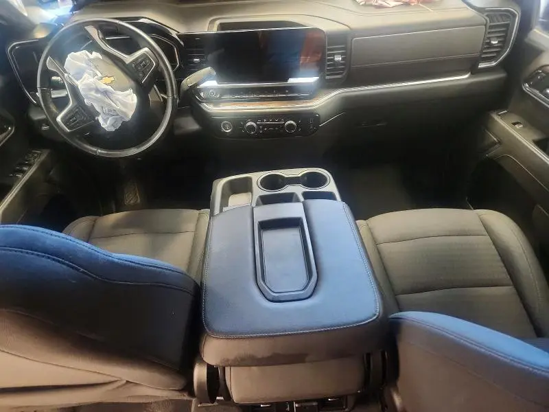 2022 CHEVROLET SILVERADO C1500 LT  