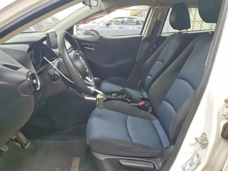 2019 TOYOTA YARIS LE  