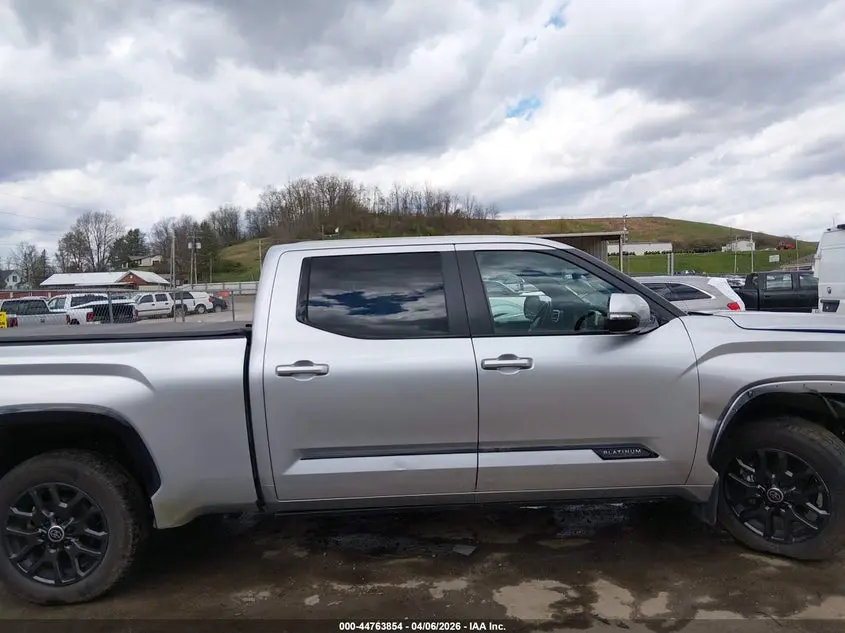 2024 TOYOTA TUNDRA PLATINUM