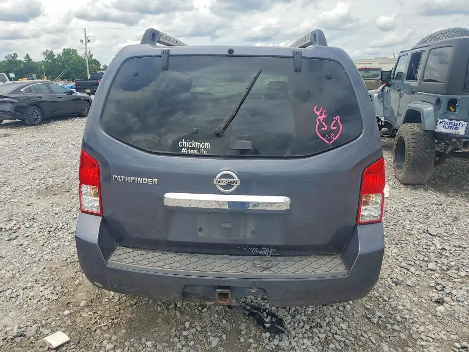 2011 NISSAN PATHFINDER S  