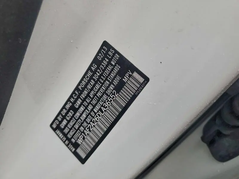 2013 PORSCHE CAYENNE   