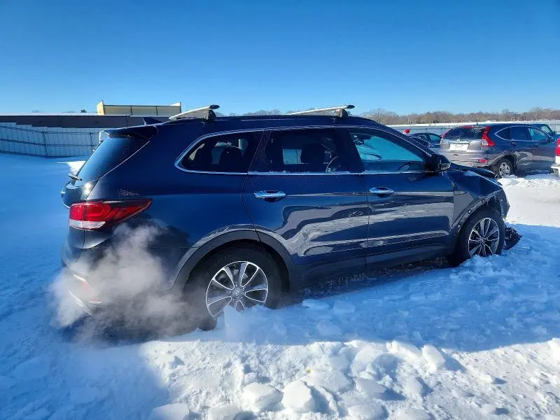 2017 HYUNDAI SANTA FE SE  