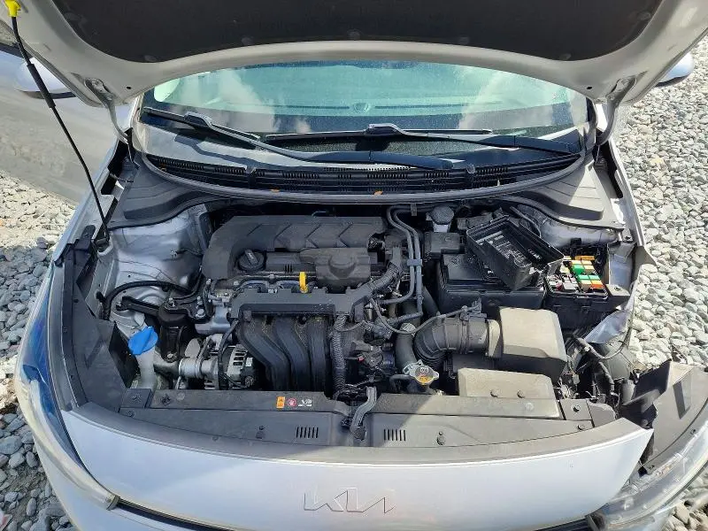 2022 KIA RIO LX  