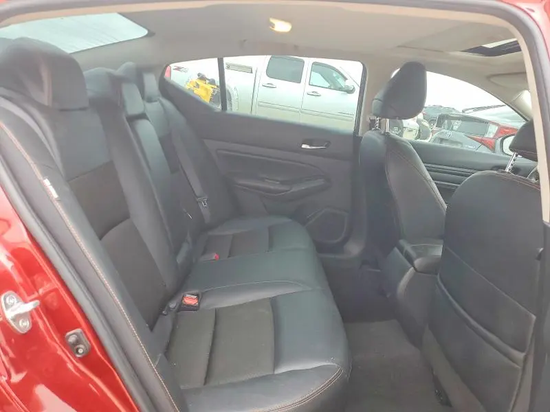 2022 NISSAN ALTIMA SR  