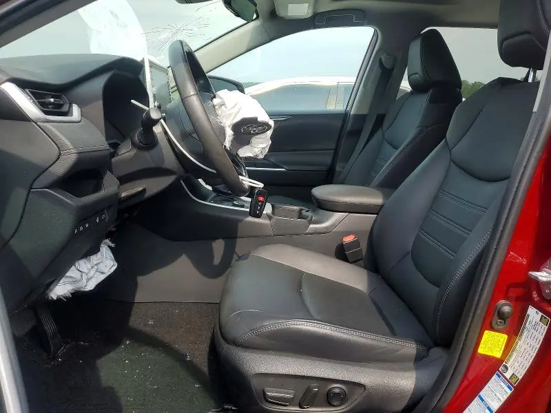 2022 TOYOTA RAV4 XLE PREMIUM  