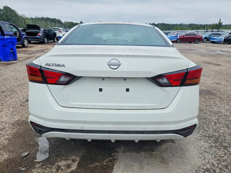 2023 NISSAN ALTIMA S  