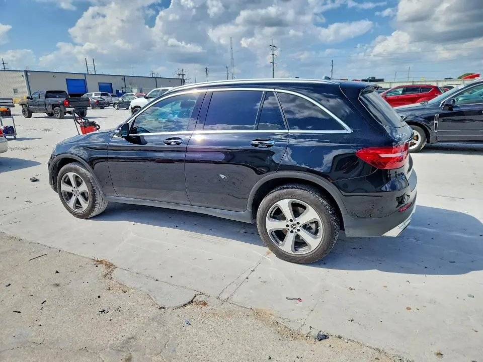 2019 MERCEDES-BENZ GLC 300  