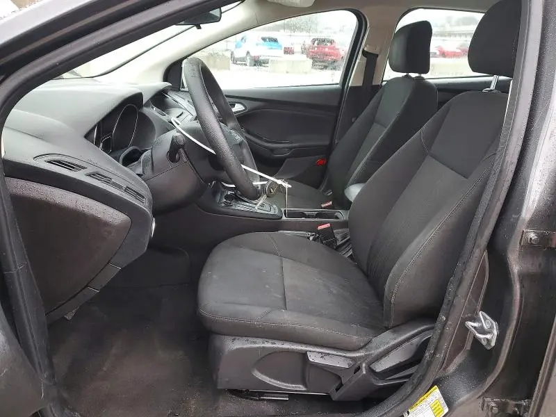 2017 FORD FOCUS SE  