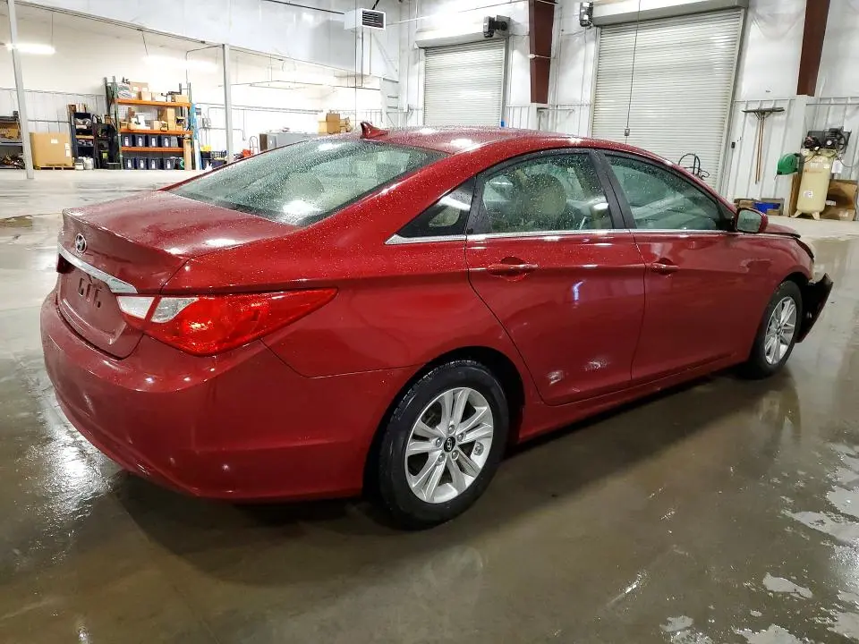 2011 HYUNDAI SONATA GLS  