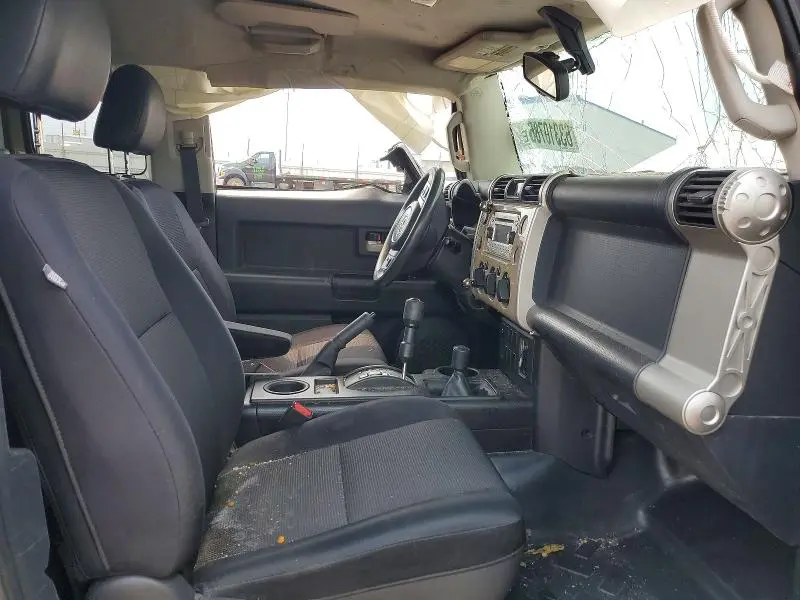 2012 TOYOTA FJ CRUISER BASE  