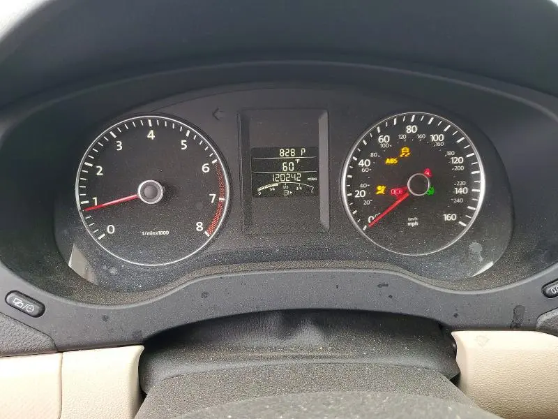 2012 VOLKSWAGEN JETTA SE  