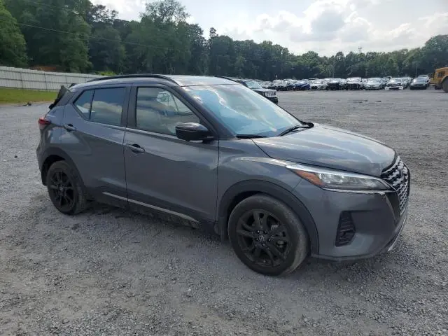 2023 NISSAN KICKS SR  