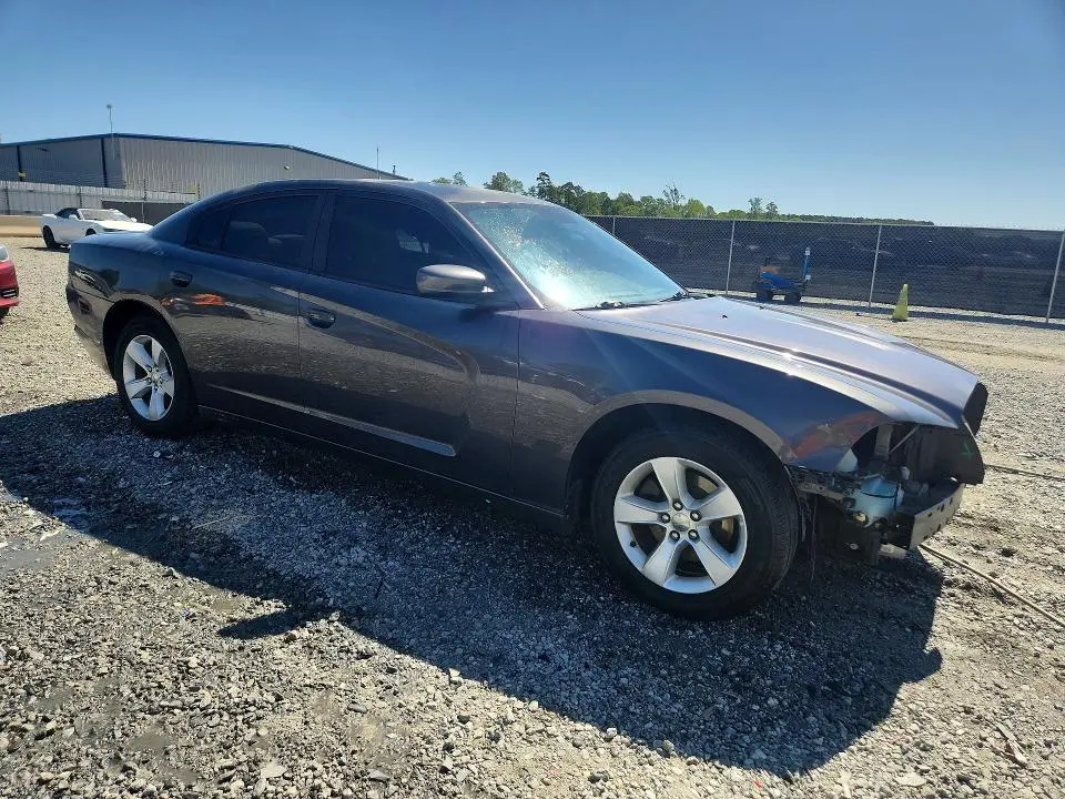 2014 DODGE CHARGER SE  