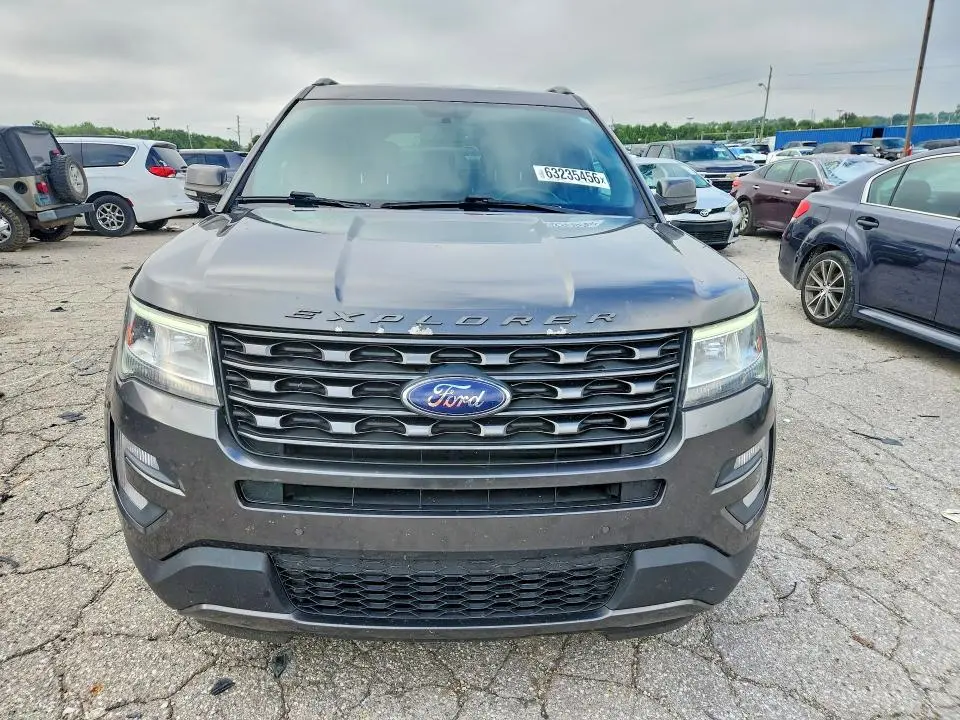 2017 FORD EXPLORER XLT  