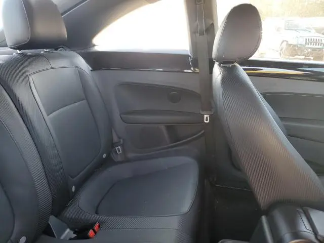 2012 VOLKSWAGEN BEETLE   