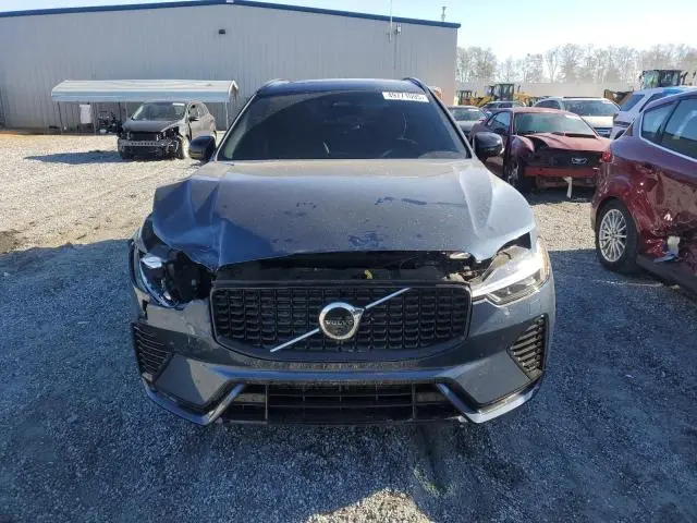 2023 VOLVO XC60 PLUS  