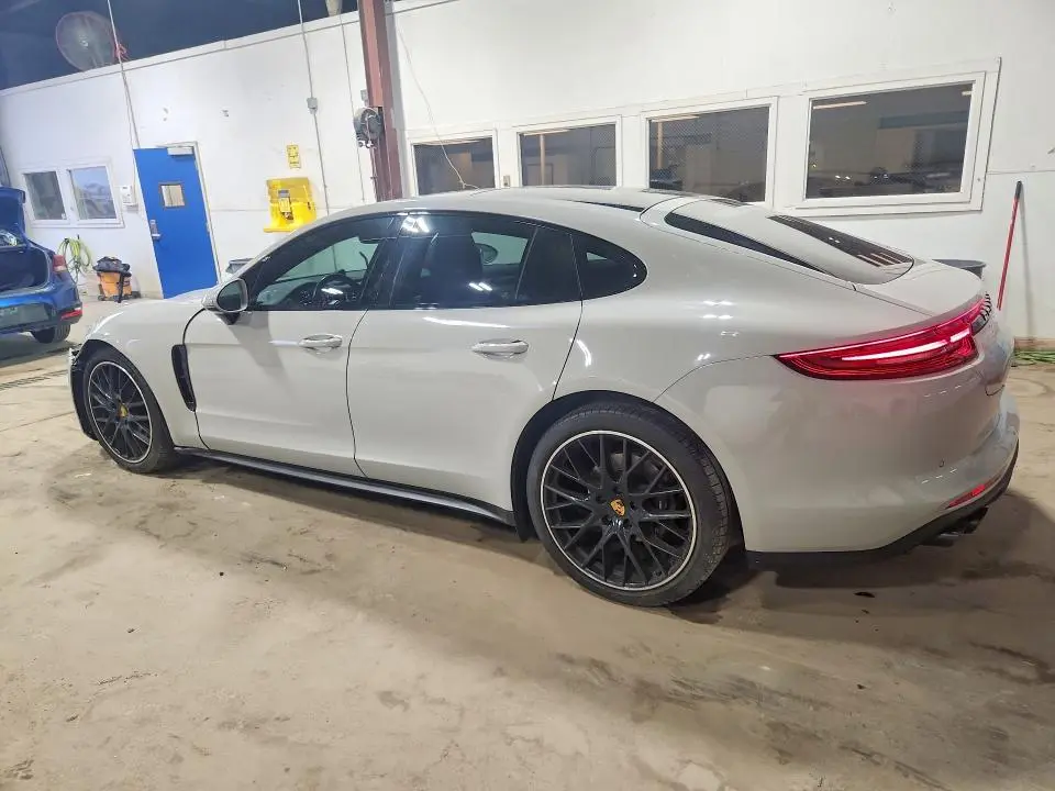 2020 PORSCHE PANAMERA BASE  