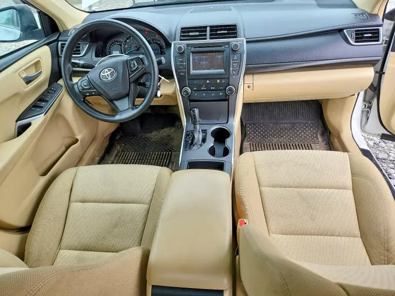 2015 TOYOTA CAMRY LE  