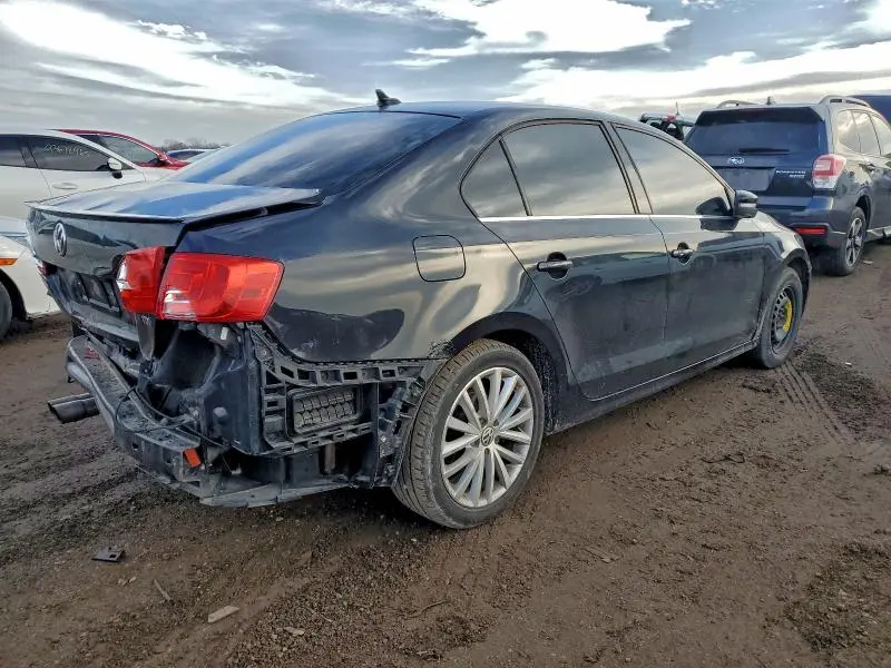 2011 VOLKSWAGEN JETTA SEL  