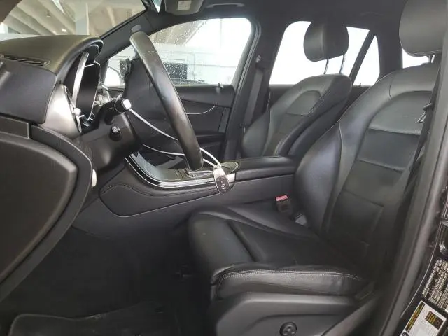 2020 MERCEDES-BENZ GLC 300  