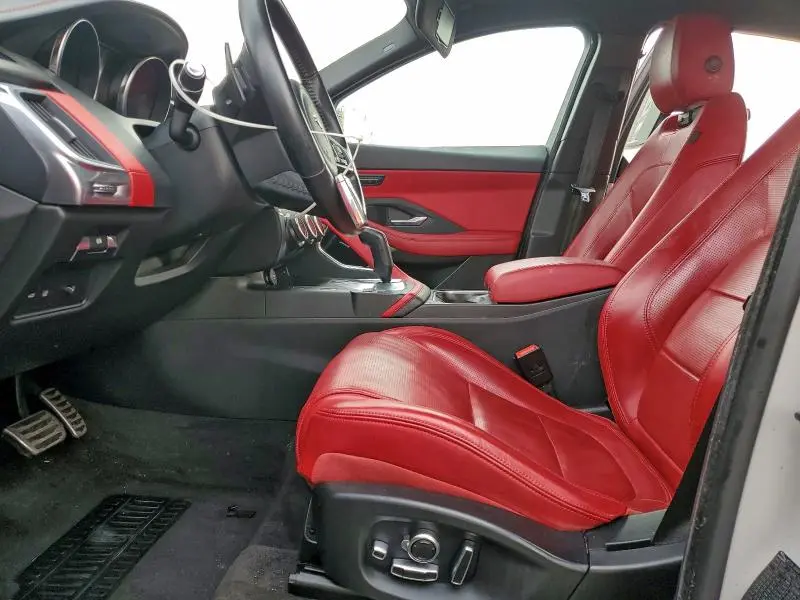 2020 JAGUAR E-PACE R-DYNAMIC SE  