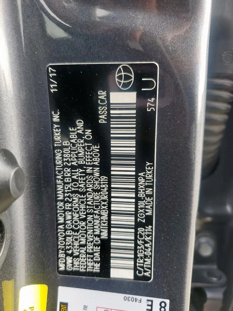 2021 TOYOTA C-HR XLE  