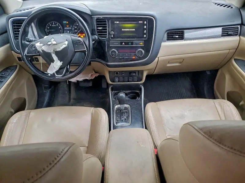 2019 MITSUBISHI OUTLANDER SE  