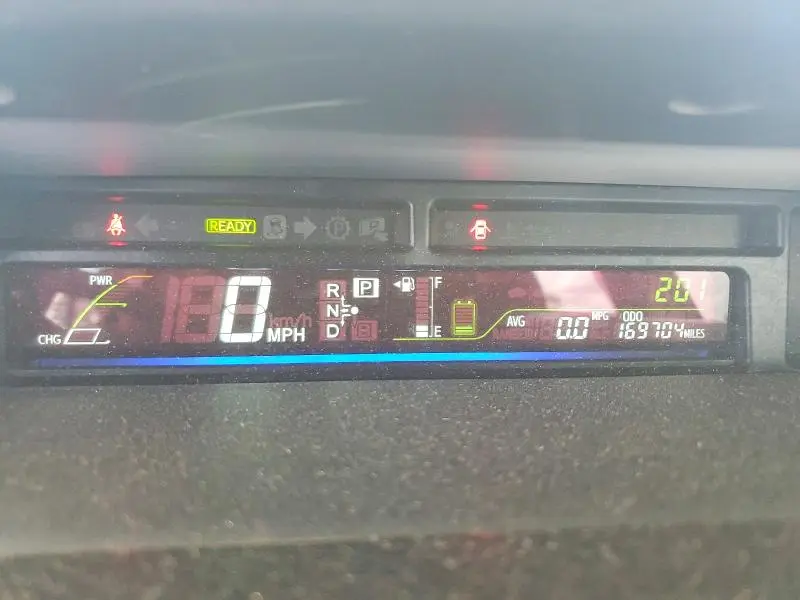 2017 TOYOTA PRIUS V TWO  