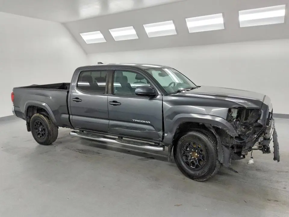 2021 TOYOTA TACOMA SR5 V6  