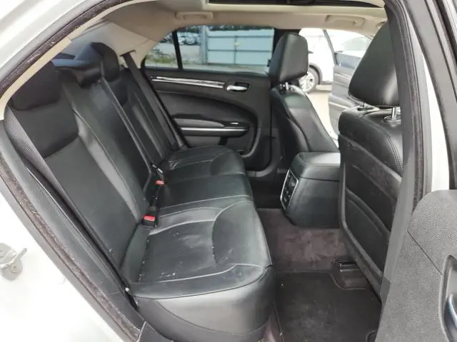 2017 CHRYSLER 300C   