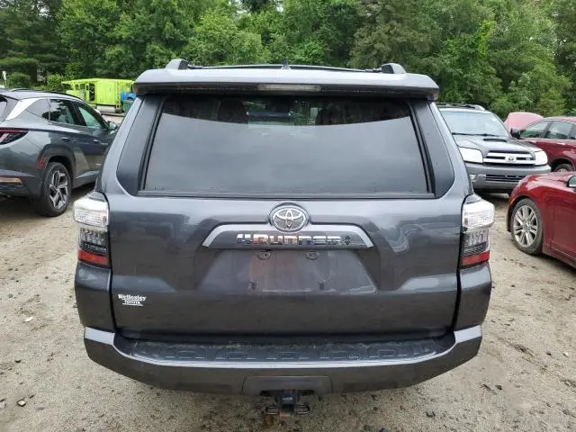 2023 TOYOTA 4RUNNER SE  