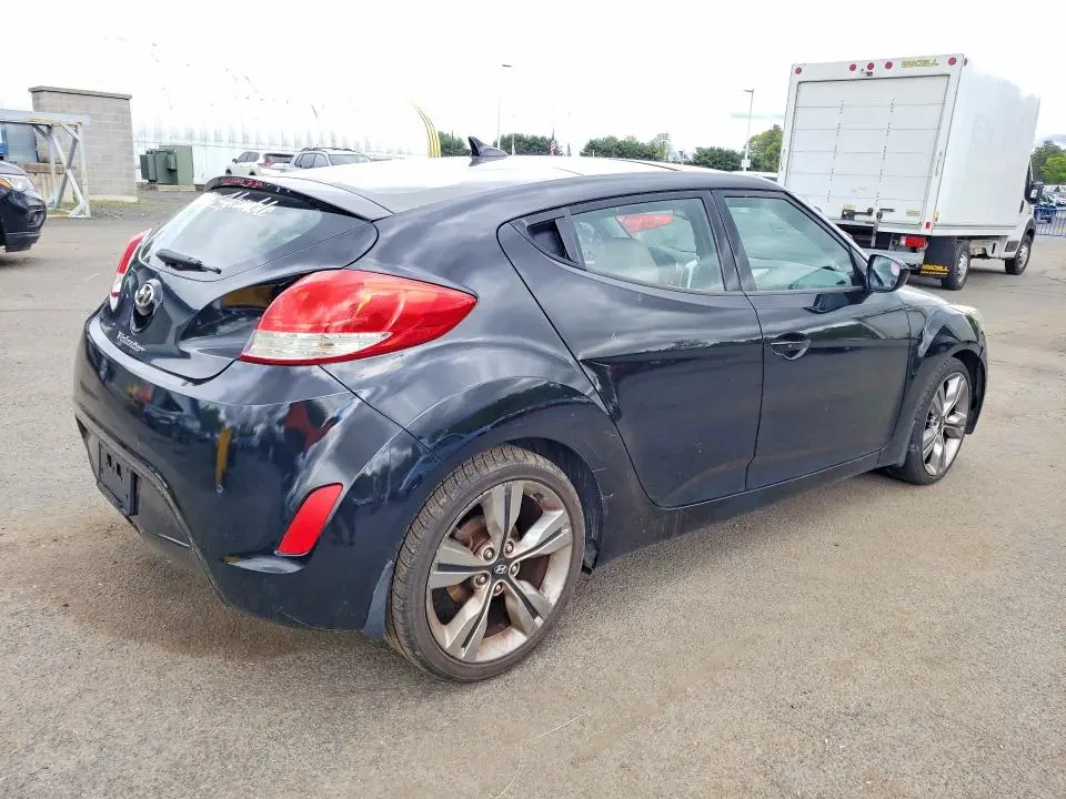 2013 HYUNDAI VELOSTER BASE  
