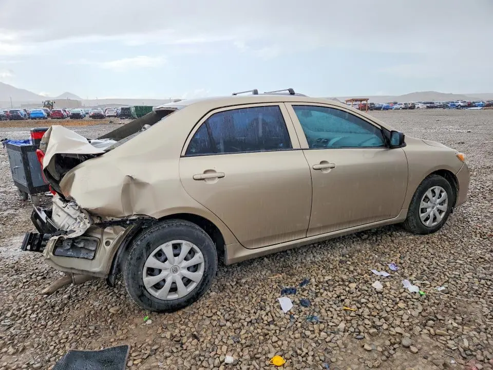 2010 TOYOTA COROLLA BASE  