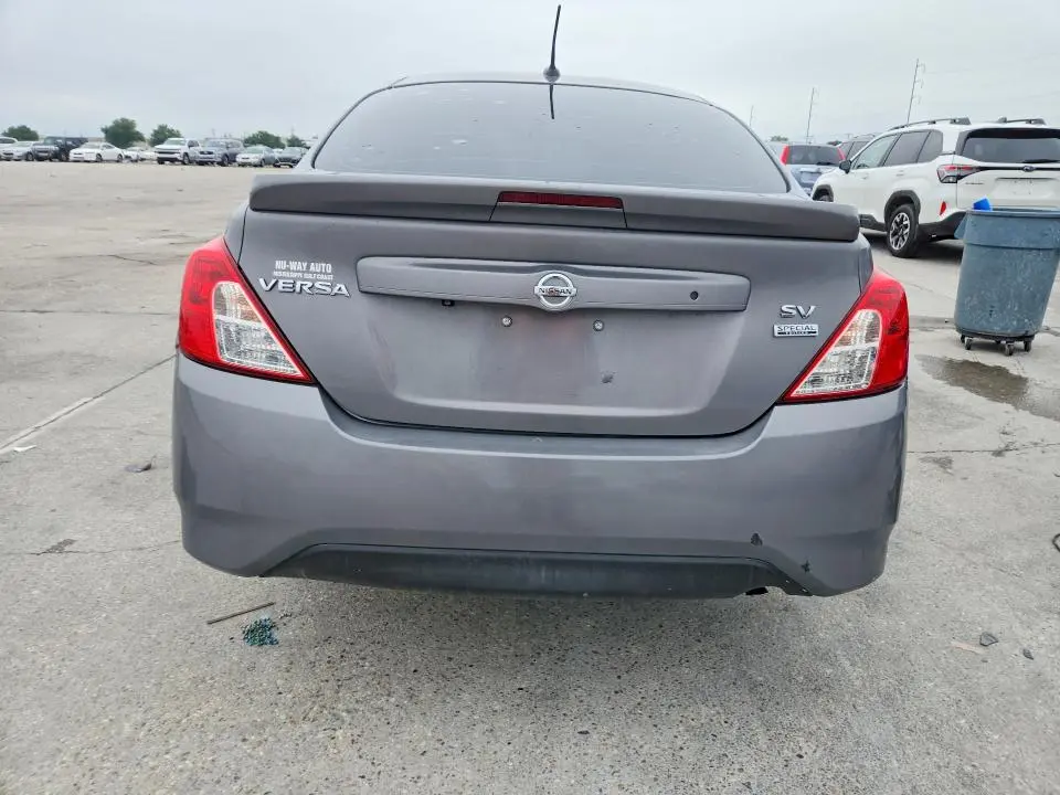 2019 NISSAN VERSA SV  