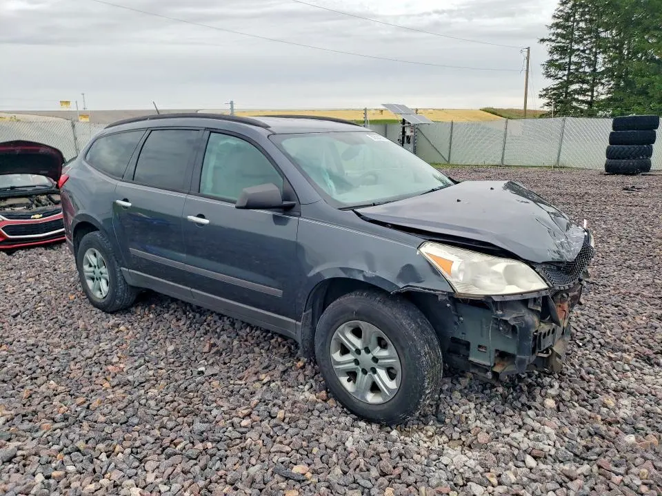2011 CHEVROLET TRAVERSE LS  