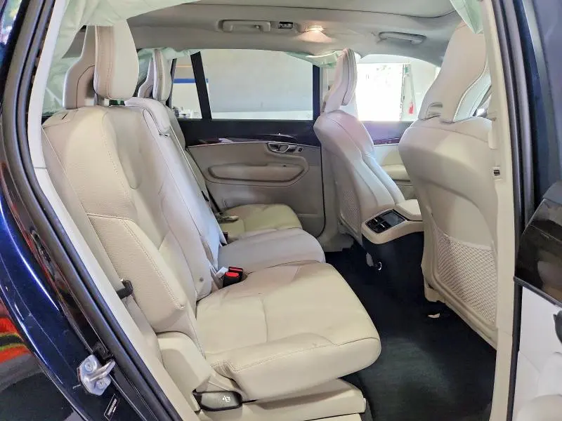 2019 VOLVO XC90 T5 MOMENTUM  