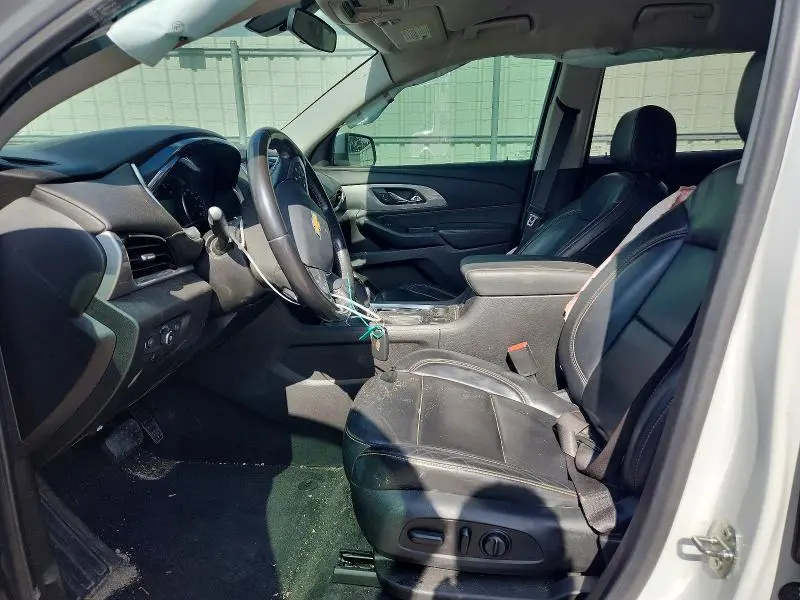 2020 CHEVROLET TRAVERSE LT  