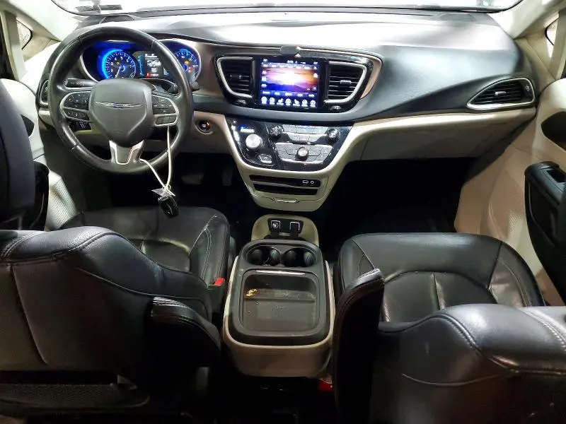 2017 CHRYSLER PACIFICA TOURING L  