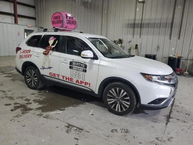 2019 MITSUBISHI OUTLANDER SE  