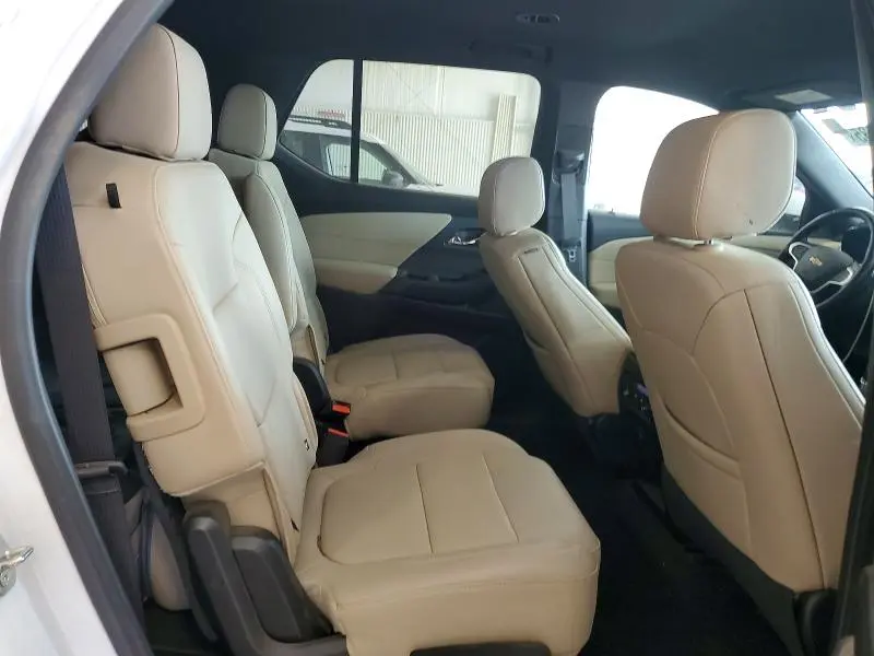 2022 CHEVROLET TRAVERSE LT  