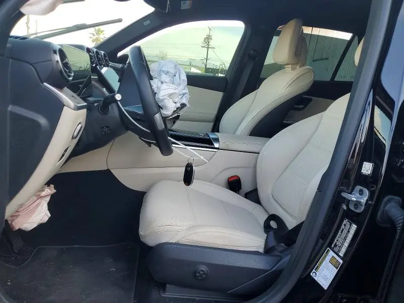 2024 MERCEDES-BENZ GLC 300  