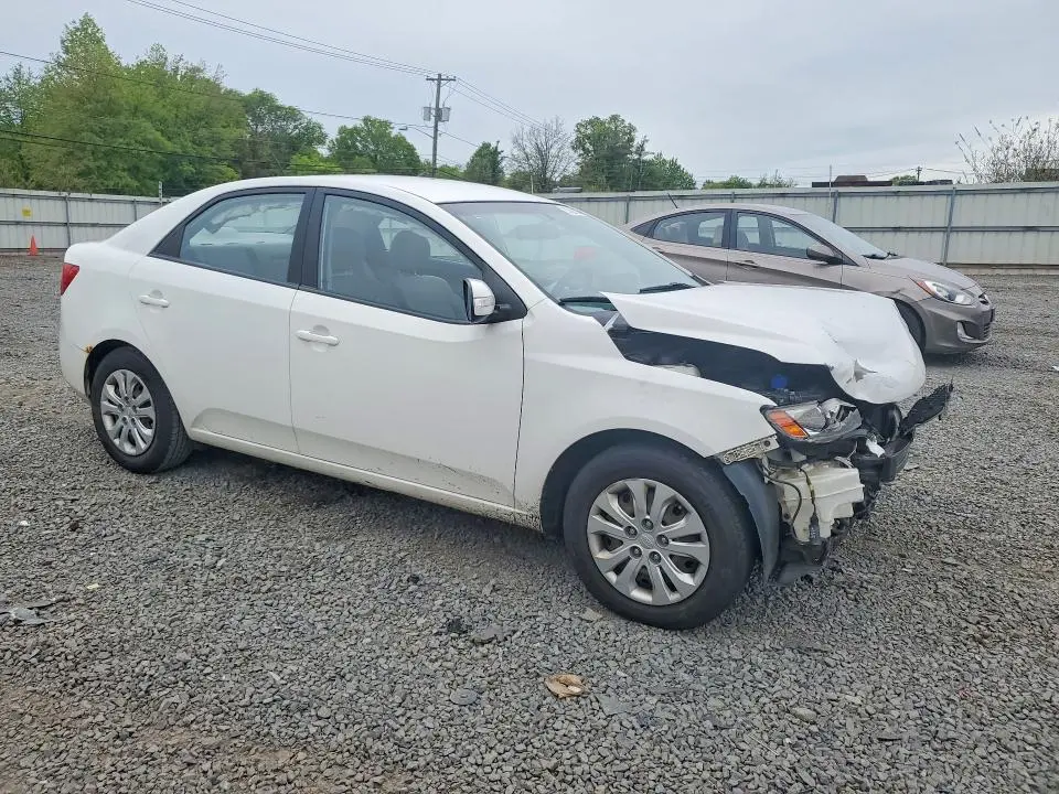 2010 KIA FORTE