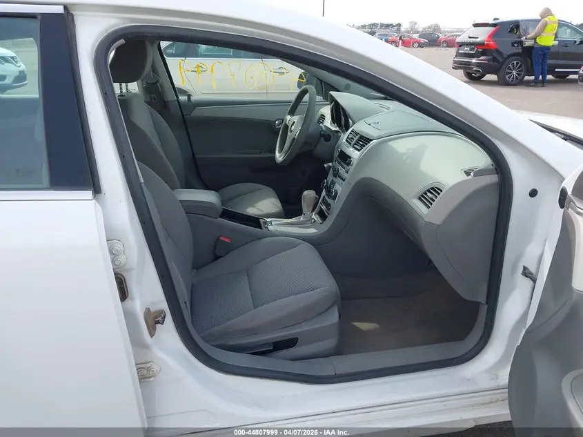 2011 CHEVROLET MALIBU LS