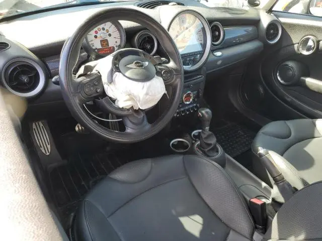 2011 MINI COOPER S