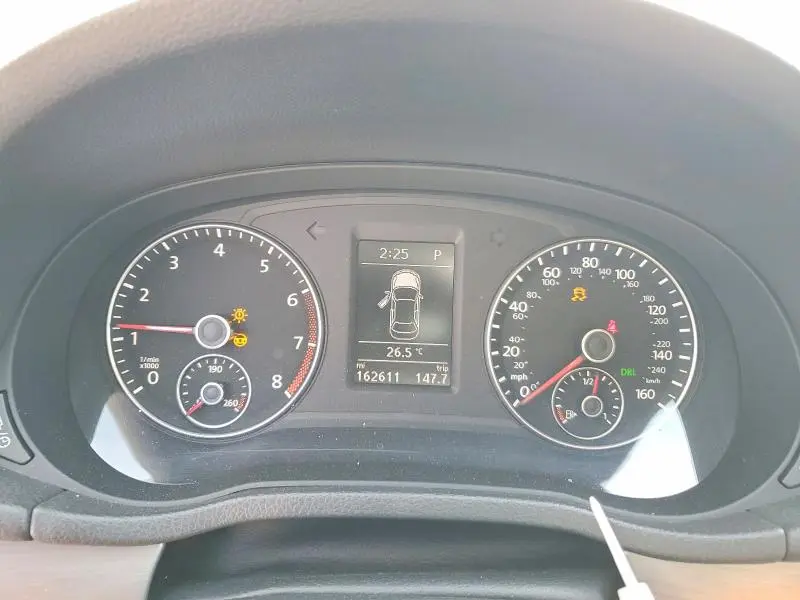 2015 VOLKSWAGEN PASSAT SE  