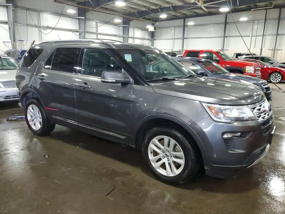 2019 FORD EXPLORER XLT  