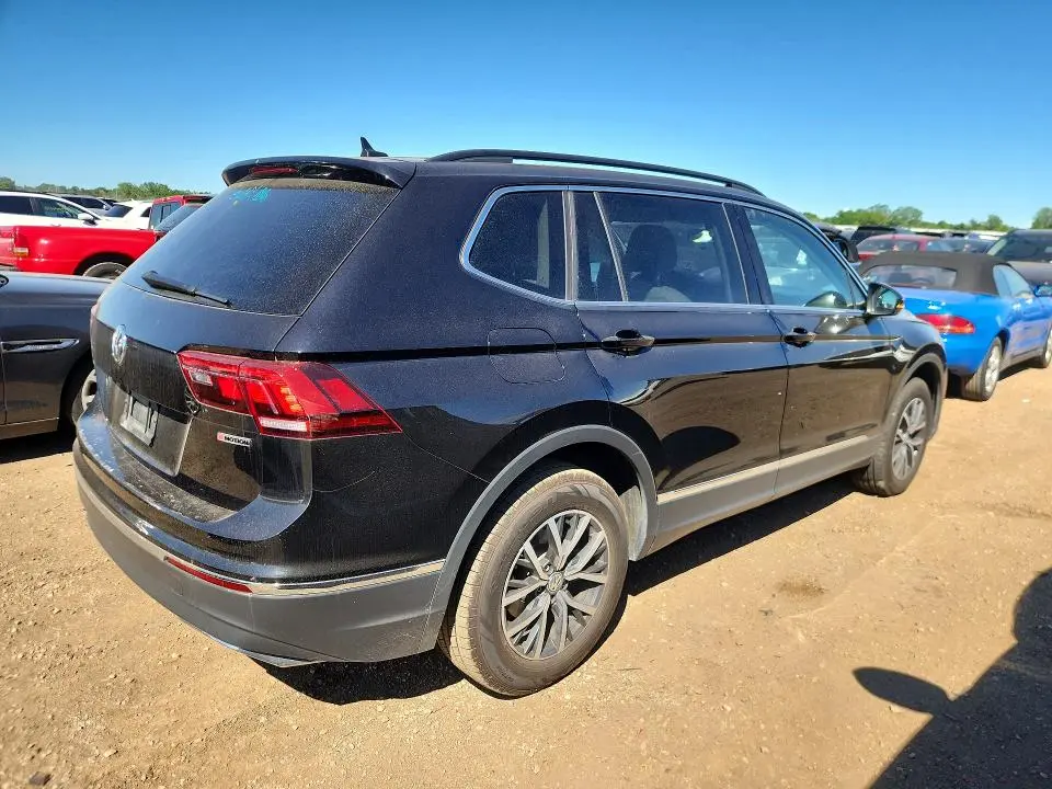 2020 VOLKSWAGEN TIGUAN SE  